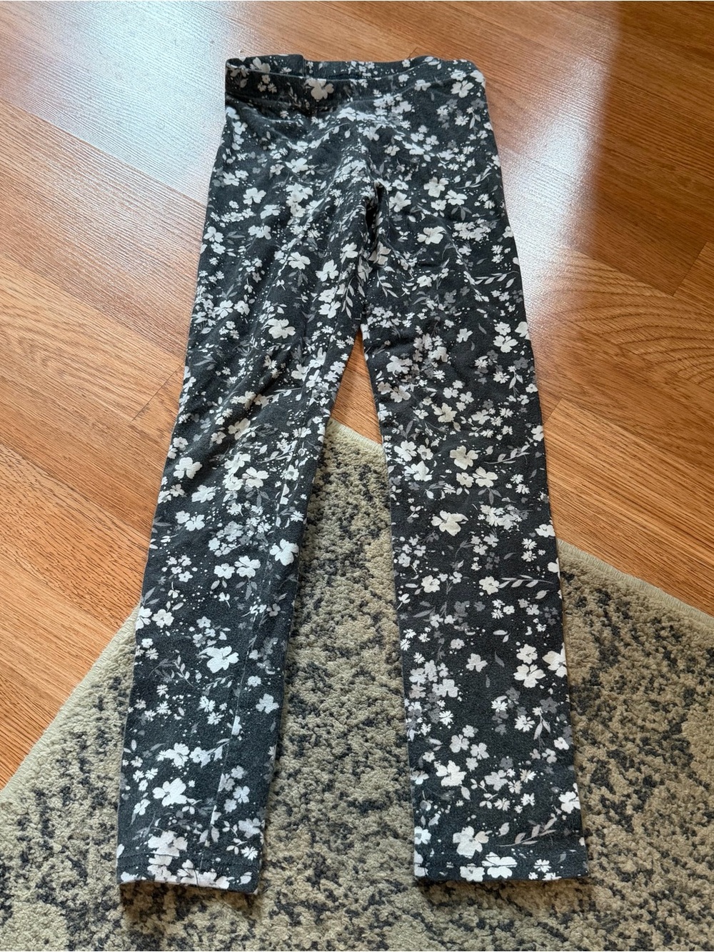 Old Navy Medium Leggings